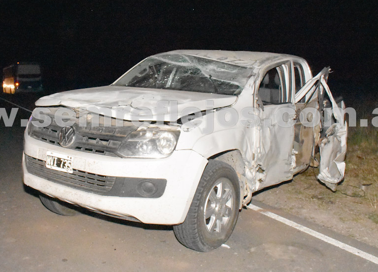 Chocaron una camioneta y un camión en la ruta 67 - De La Bahia
