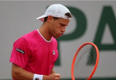 El “Peque” Schwartzman debutó en Roland Garros con una trabajada victoria sobre el ruso Kuznetsov