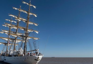 La Fragata Libertad ya está en Puerto Belgrano para su mantenimiento de cara a un nuevo viaje