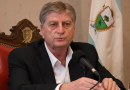 El gobernador de La Pampa criticó el superávit del presidente Javier Milei