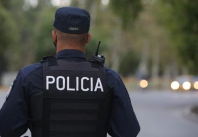 Demoran a una mujer por desobediencia y resistencia a la autoridad