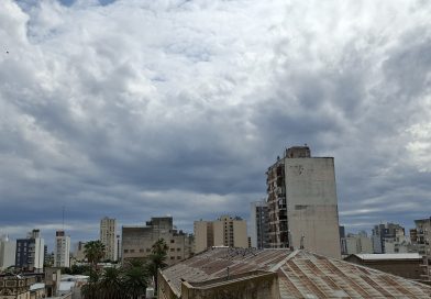 El SMN emitió un alerta naranja por tormentas para Bahía Blanca