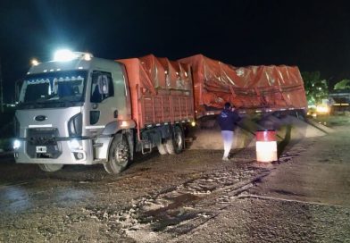 Choque entre un camión y una formación ferroviaria en el paso a nivel de El Saladero