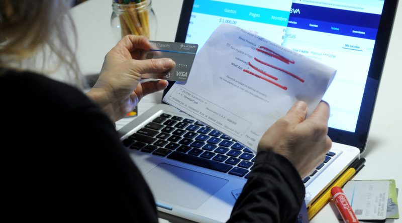 La mora de familias en créditos alcanza su nivel más alto en 20 años