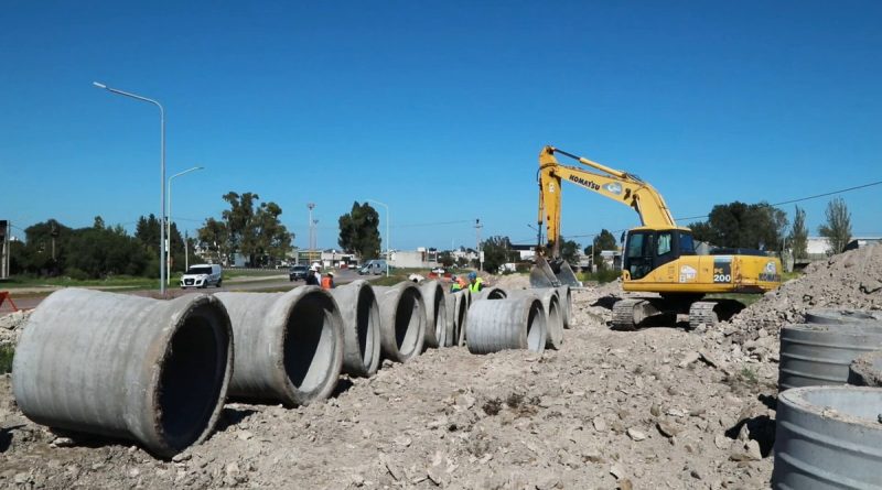 Inició la obra hidráulica para los barrios Los Olivos y Villa Floresta