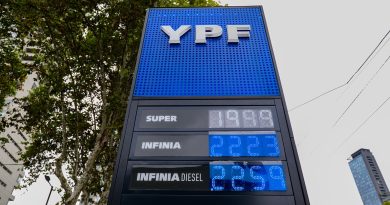 Caputo le respondió a Kicillof: “La expropiación de YPF atrasó 10 años el desarrollo de Vaca Muerta”