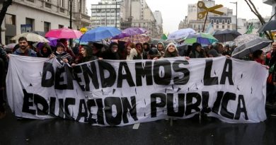 Docentes dejan de enseñar en la UTN por los bajos sueldos universitarios