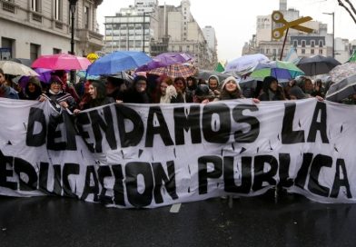 Docentes dejan de enseñar en la UTN por los bajos sueldos universitarios