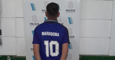 Aprehenden a un joven por desobediencia en un operativo policial