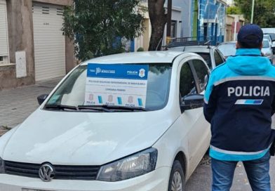 Intentó evadir un control policial y fue detenido con un auto con documentación irregular