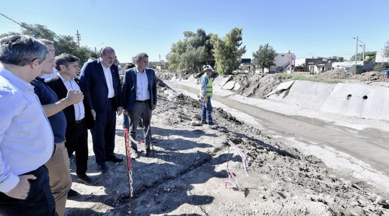“A pesar del abandono del Gobierno nacional, las obras hídricas de Bahía están garantizadas”