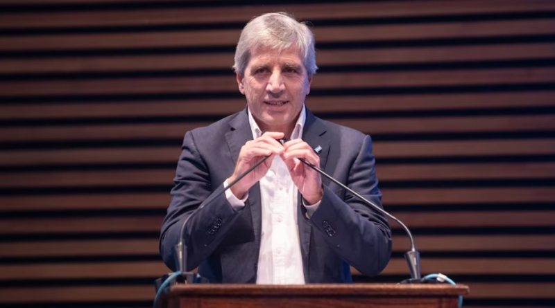 Caputo pidió que se desarrolle el mercado de capitales para abastecer sectores de la economía real