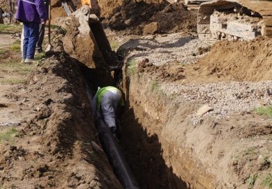 Cortarán el agua en cuatro barrios bahienses por trabajos en la red