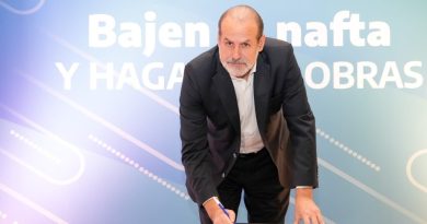 Intendentes marcharon al Ministerio de Economía: Susbielles pidió que se frene el recorte de fondos sanitarios y sociales