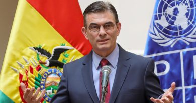 El presidente Paz agradece a Milei por aviones para llevar alimentos a ciudades bloqueadas en Bolivia