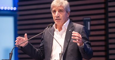 El superávit fiscal primario de Argentina cayó el 25,2% en abril