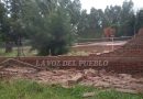 Por la tormenta, cayó una pared del Tres Arroyos Lawn Tenis