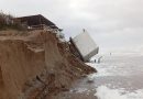 Caída de ramas, anegamientos, derrumbes y fuerte crecida del mar en Necochea y Quequén