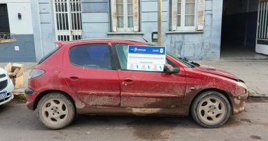 Demoran a un hombre acusado de robar pertenencias de un camión repartidor