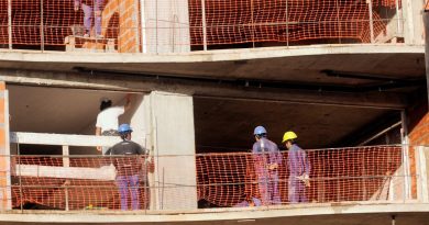 Blanqueo laboral: el Gobierno de Milei reglamentó para regularizar trabajadores y sus beneficios