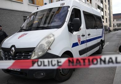 Hallan dos niños muertos dentro de un auto en plena ola de calor en Francia