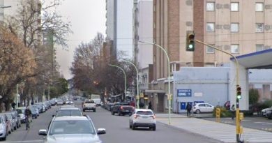 Proponen que las escuelas técnicas locales confeccionen semáforos para colocar en las calles bahienses