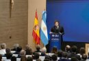 Milei dijo que competirá por la reelección y que eyectará “de una patada” a Adorni si lo declaran culpable