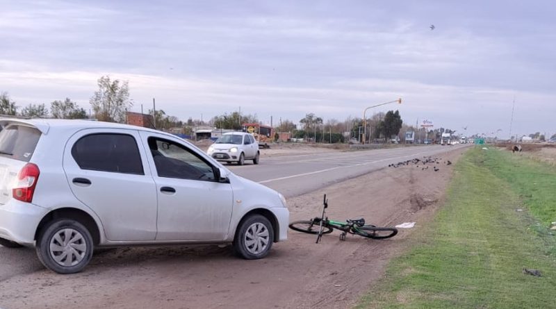 Hospitalizan a un ciclista que sufrió lesiones en un choque en la ruta 3