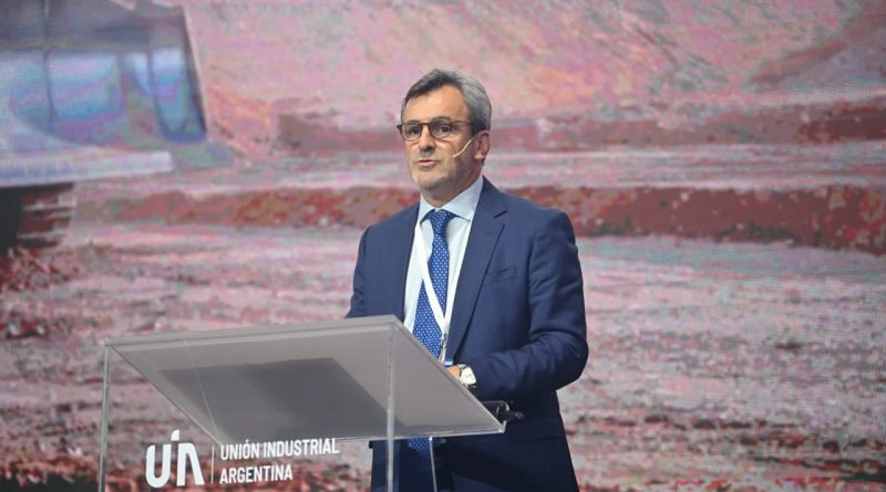Cortocircuito entre la UIA y el ministro de Economía: “No son declaraciones felices”