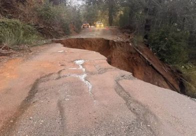 Chubut: se derrumbó parte de una ruta por un aluvión de tierra