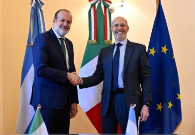 El intendente Susbielles recibió al embajador de Italia en Argentina