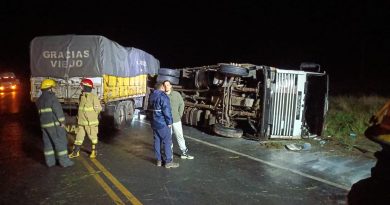 Está cortada la ruta 51 por el vuelco de un camión cerca de Fra-Pal