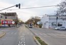 Retrocedió para estacionar, no escuchó la bocina y chocó a un auto: deberá pagar los daños