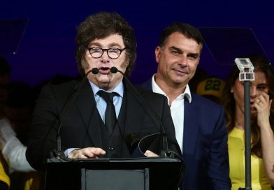 Flávio Bolsonaro atribuye actual crisis con Argentina a política de confrontación de Lula