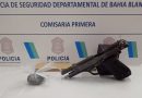 Detuvieron a un joven que tenía arma y marihuana