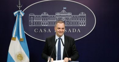 Finalmente, Manuel Adorni justificó sus bienes ante la Justicia