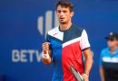 De Miñaur resistió al argentino Mariano Navone y avanza a octavos de final en Pekín