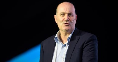 El ministro de Desregulación contrapuso el modelo argentino de Javier Milei al de España